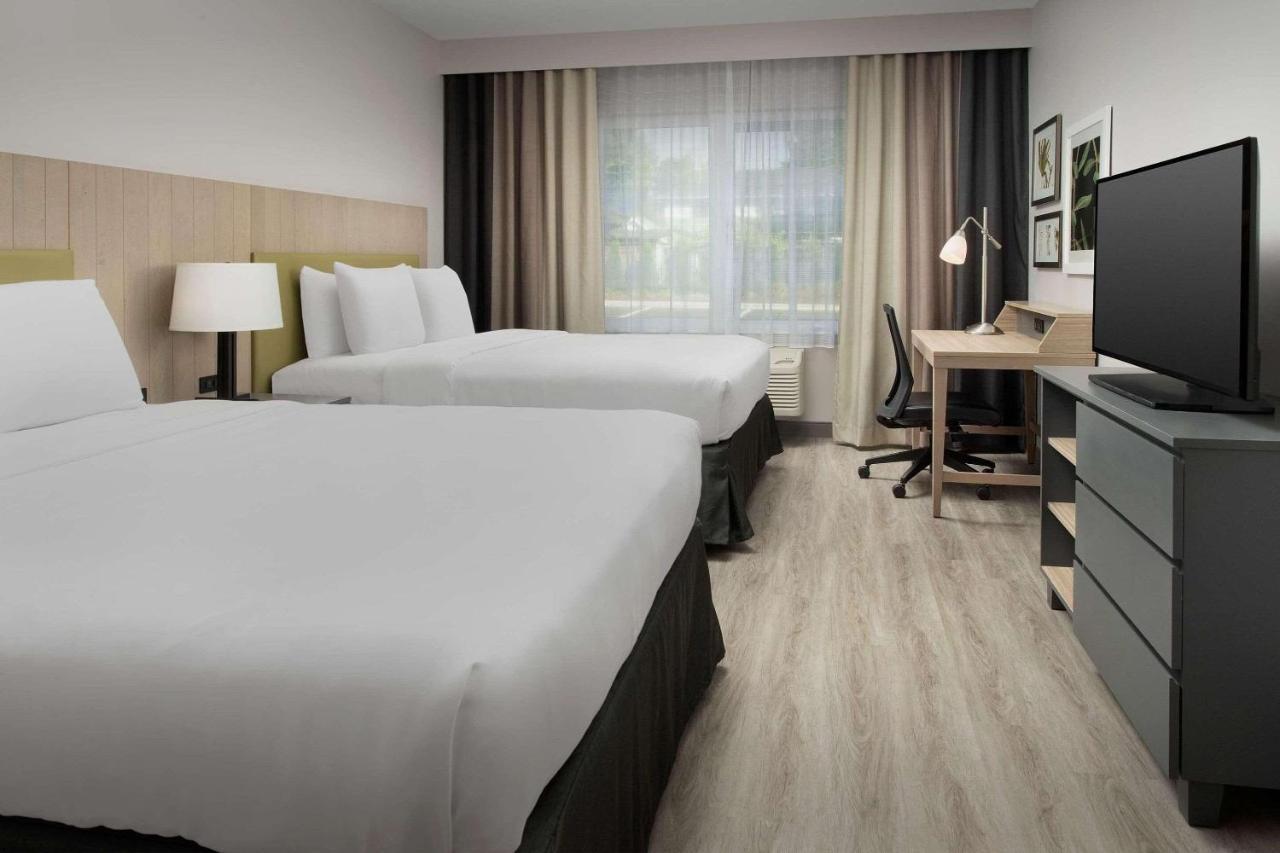 Hotel Country & By Radisson, Seattle-tacoma International Airport, Wa